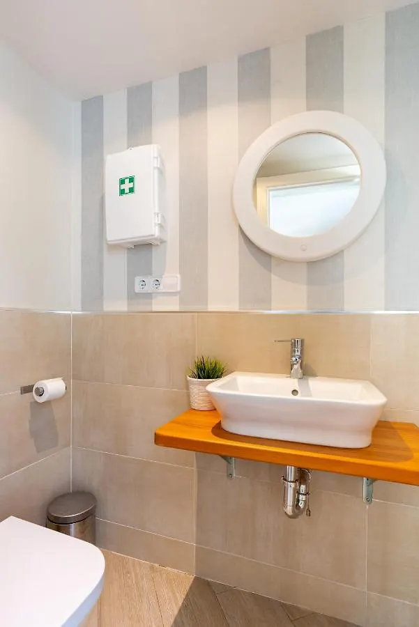 Urbe10 Angel Suites 2 Bedrooms Apartment 4A Málaga